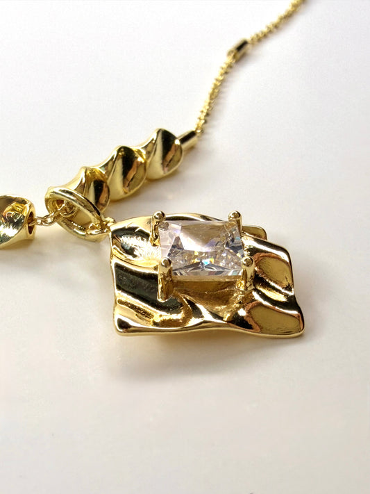 Sway Necklace