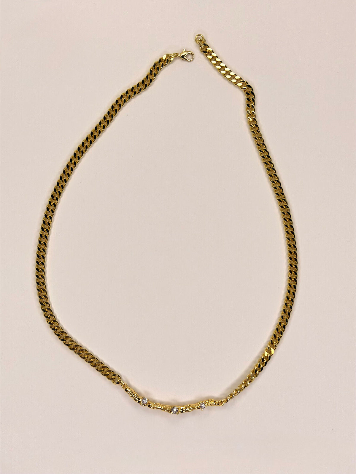 Lura Necklace