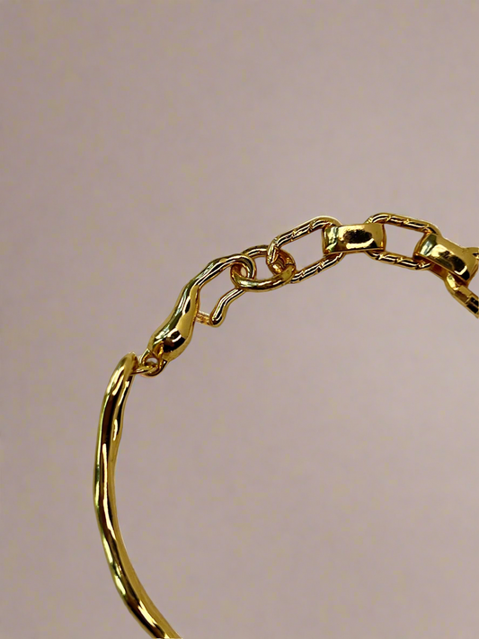 Arc Bracelet