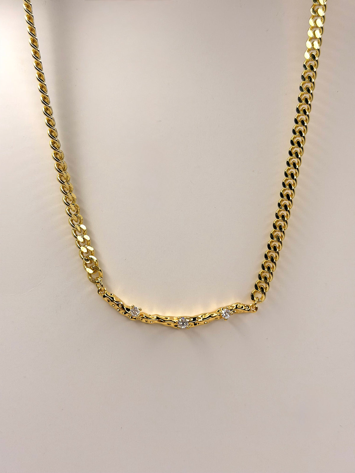 Lura Necklace
