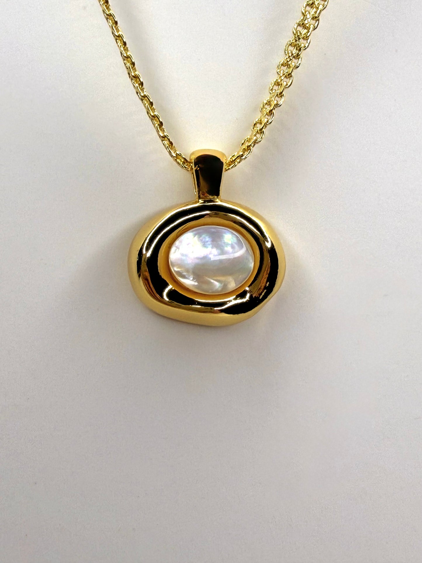 Oro Necklace