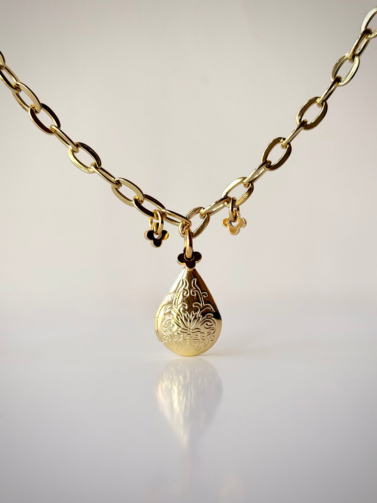 Arden Locket Necklace