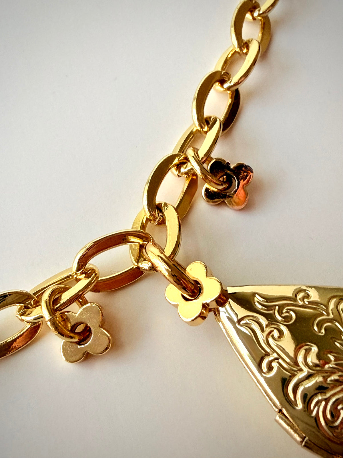 Arden Locket Necklace