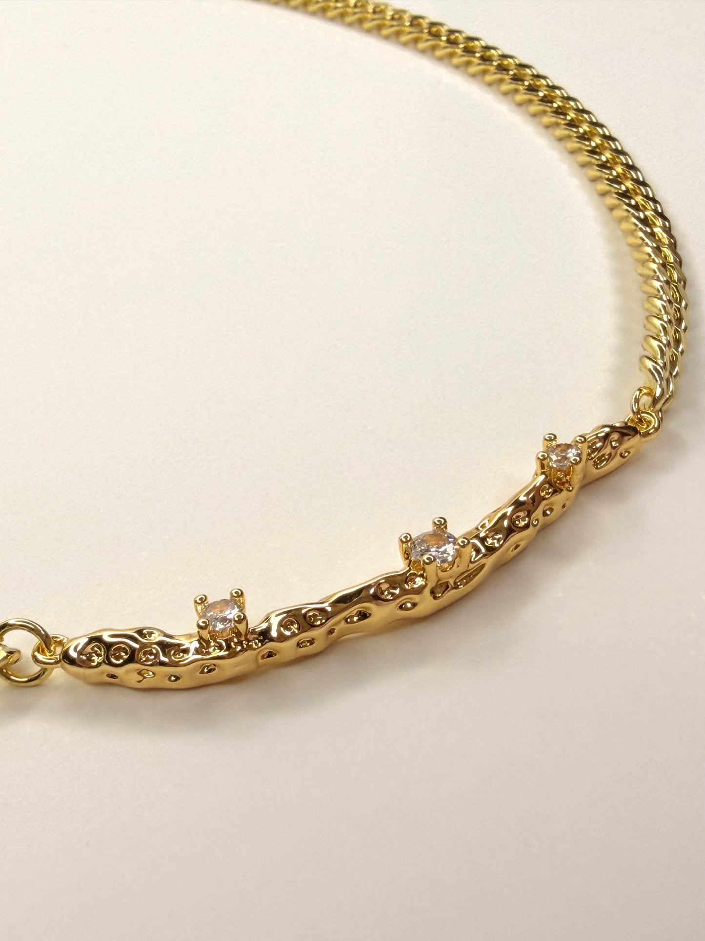 Lura Necklace