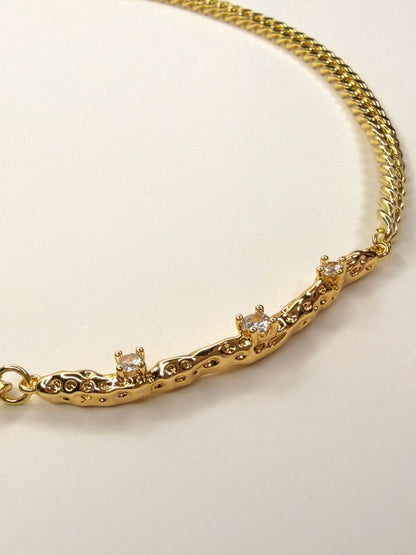 Lura Necklace