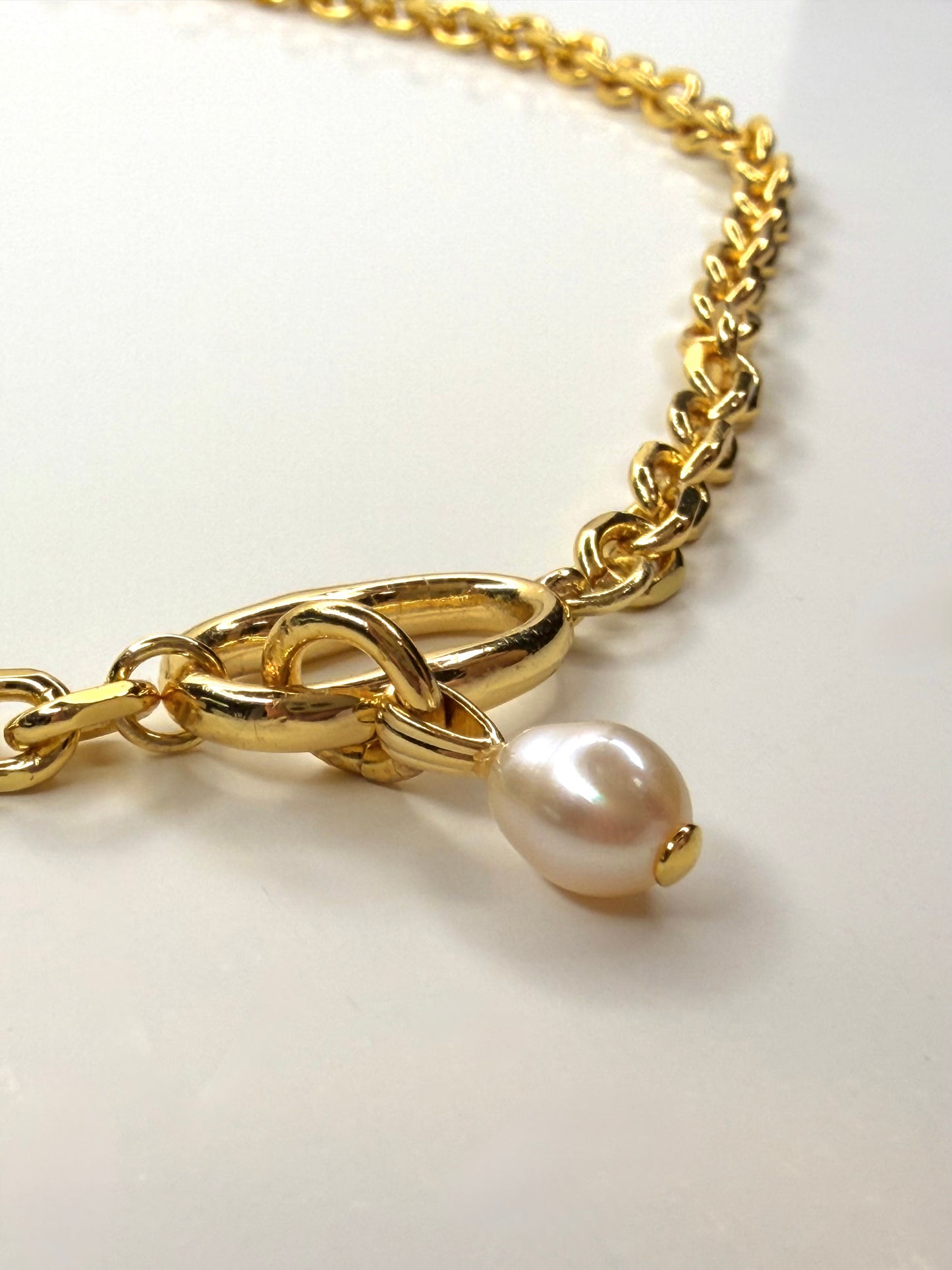 Mora Necklace