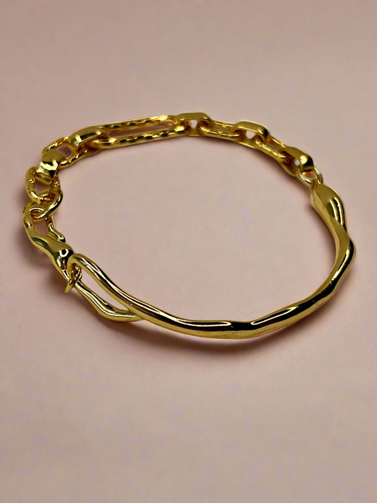 Arc Bracelet