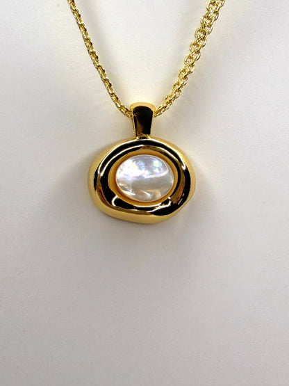 Oro Necklace
